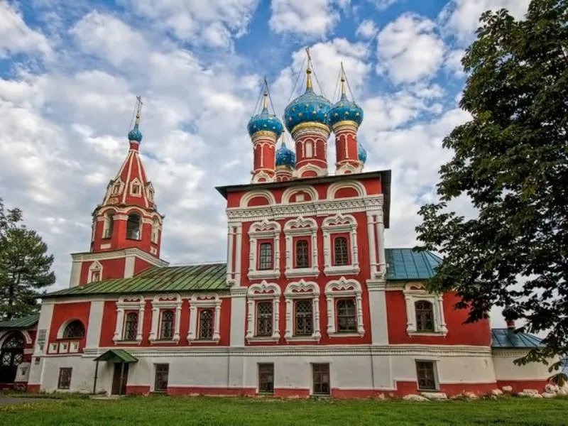 Uglich - Thành phố của nhà thờ