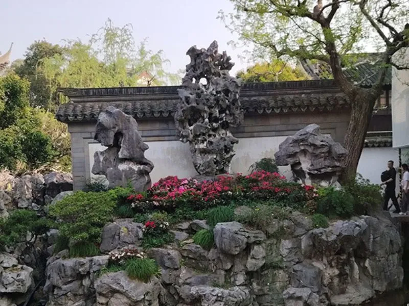 Tảng đá Ngọc Linh Lung - “Kỳ thạch số một Giang Nam”