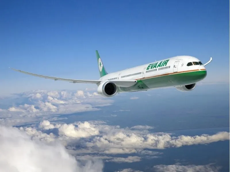 Đổi vé máy bay EVA Air: Quy định, chi phí và cách thực hiện