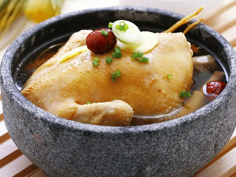 Gà hầm sâm ngọc bích