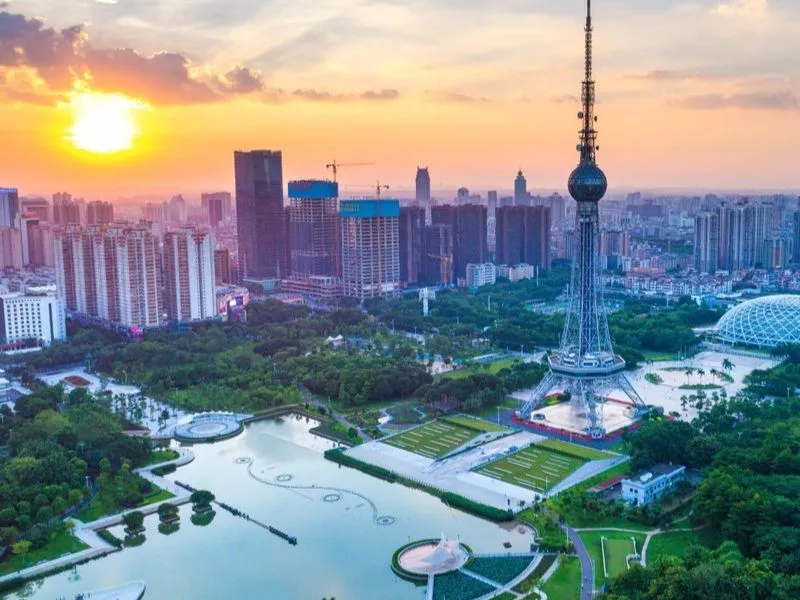 Mùa thu và mùa xuân là thời điểm lý tưởng để đến Phật Sơn 