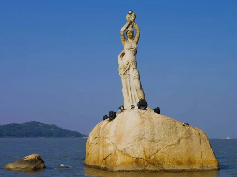 Tượng Nữ Thần Cá Chu Hải