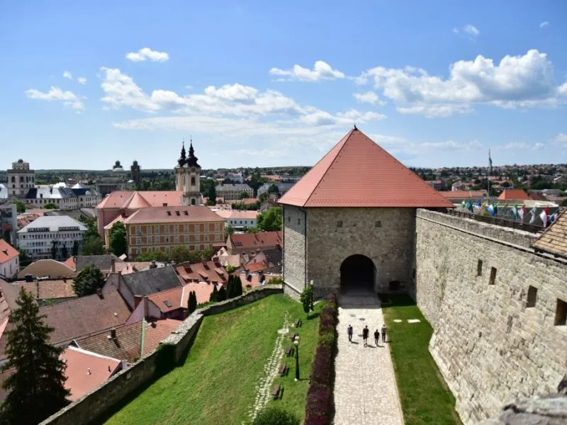 Lâu đài Eger