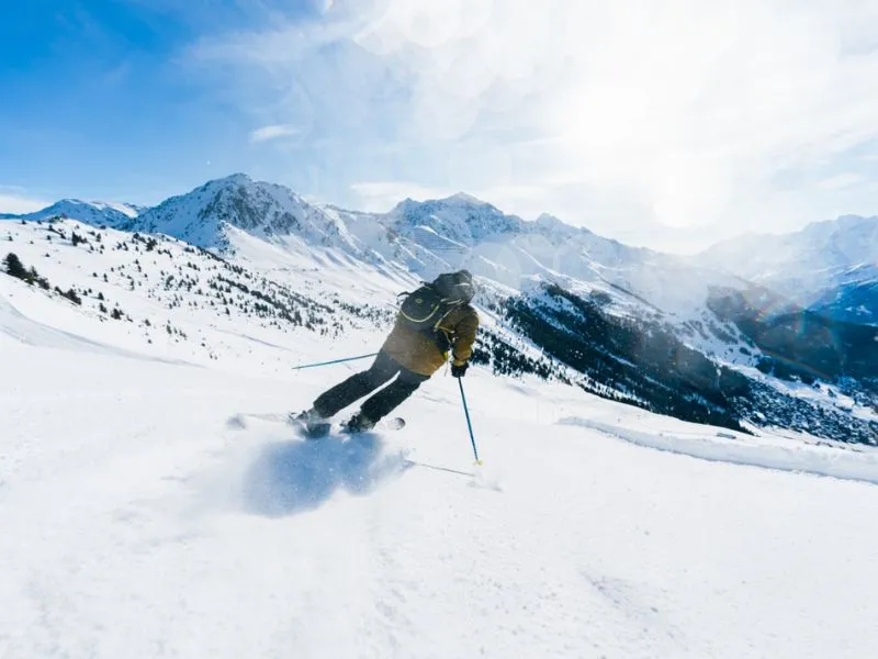 Đường trượt tuyết bên dãy Alps