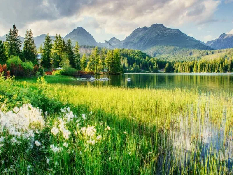 Kinh nghiệm du lịch Slovakia là nên đi vào mùa xuân và mùa thu