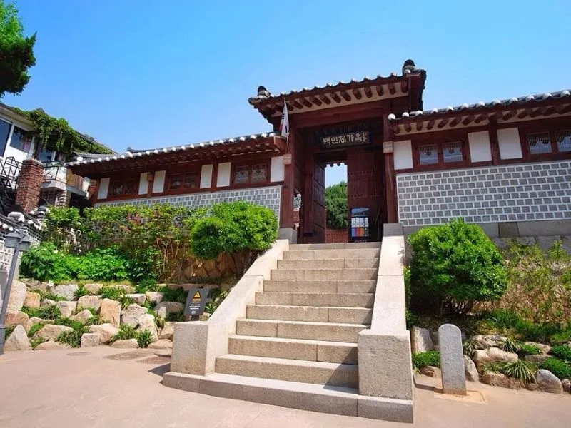 Trung tâm Văn hóa Truyền thống Bukchon