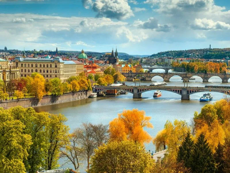 Cảnh quan Praha Séc vào mùa thu
