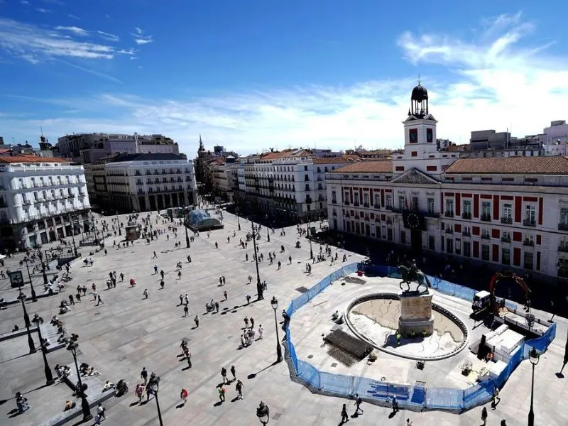 Quảng trường Puerta Del Sol