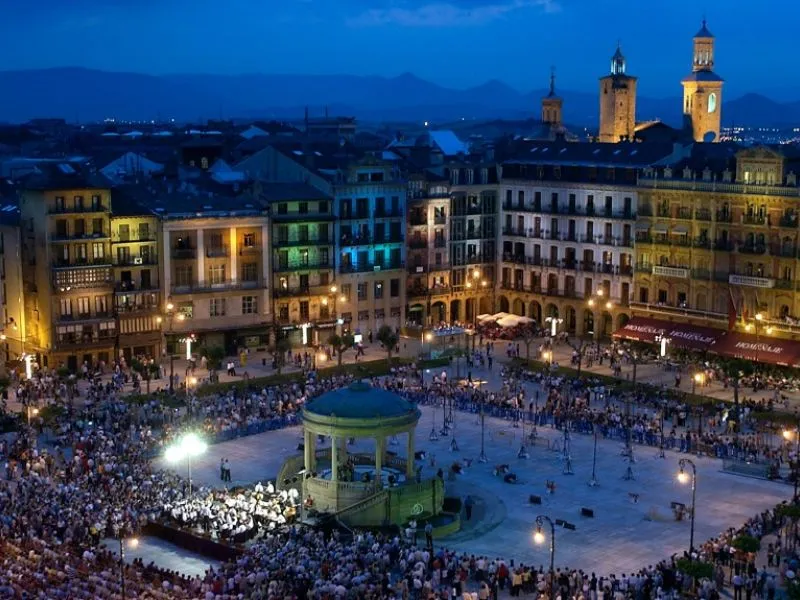 Quảng trường Plaza del Castillo