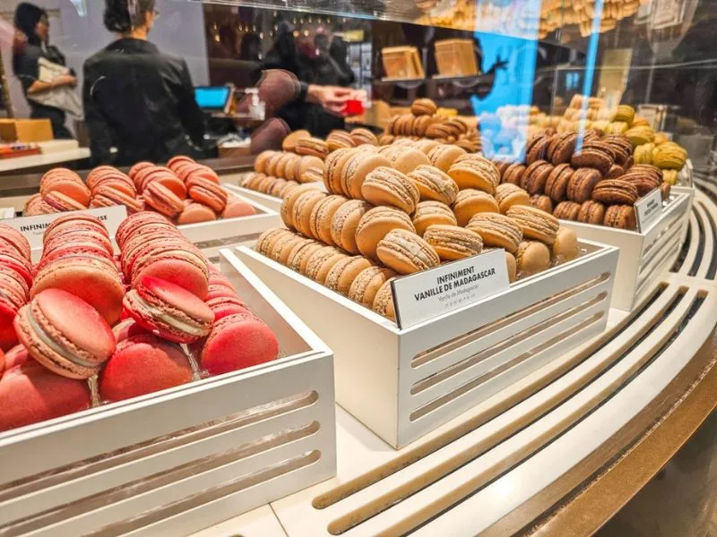 Bánh macaron