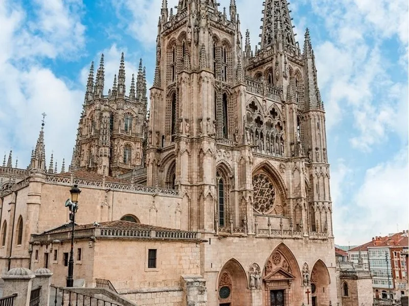 Vẻ đẹp của nhà thờ mang trong mình kiệt tác Gothic