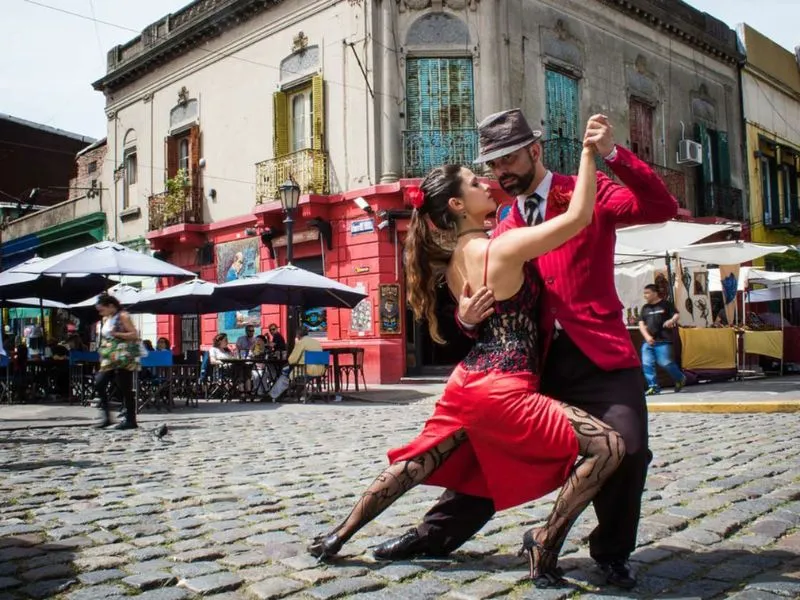 Thưởng thức vũ điệu Tango ở Buenos Aires