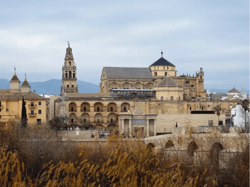 Nhà thờ Hồi giáo Mezquita (ảnh sưu tầm)