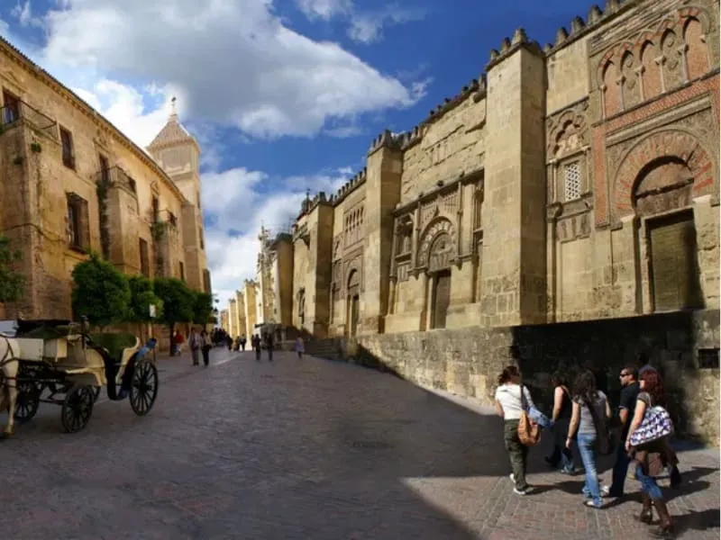 Khu phố cổ Paseo de Judios (ảnh sưu tầm)