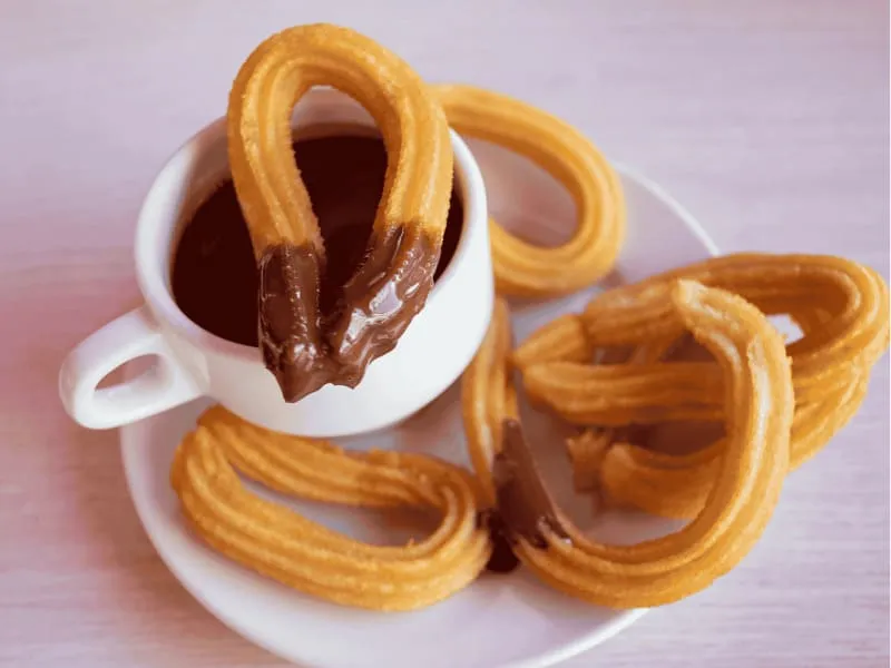 Churros con chocolate (ảnh sưu tầm)