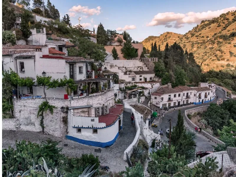 Khu phố Sacromonte (ảnh sưu tầm)