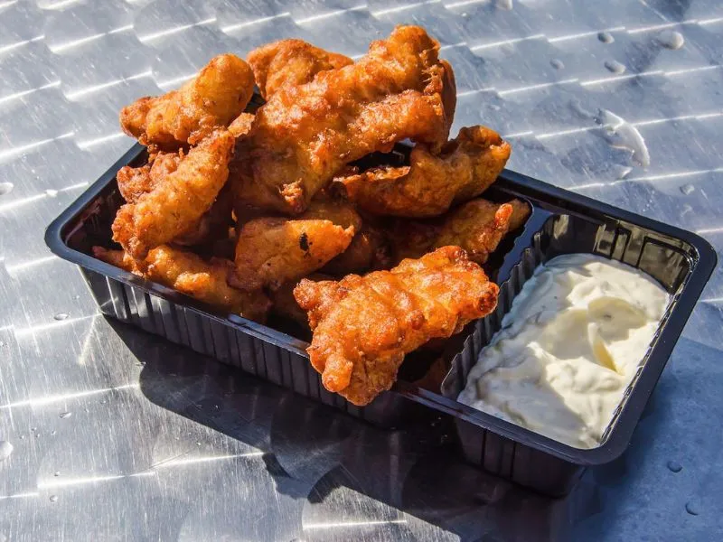 Kibbeling là món ăn vặt quen thuộc