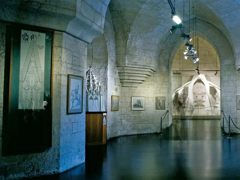 Tham quan bảo tàng thánh đường Sagrada Familia