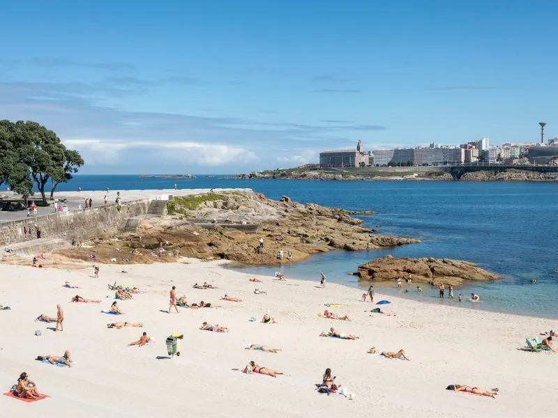 Bãi biển Riazor