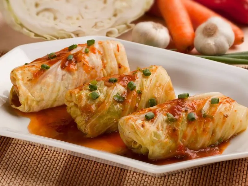 Sarma - Món cuốn lá bắp cải độc đáo
