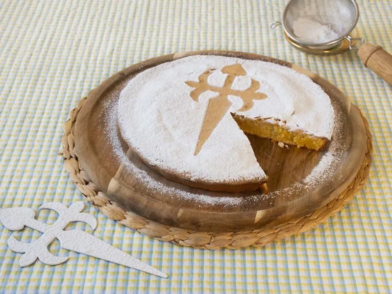 Tarta de Santiago là món tráng miệng mang tính biểu tượng