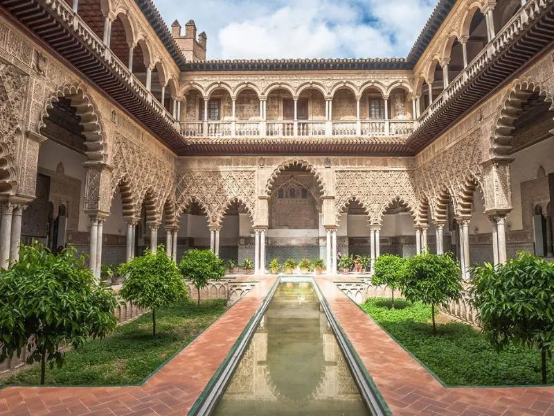 Khám phá Alcázar của Sevilla​ - cung điện hoàng gia ở Tây Ban Nha