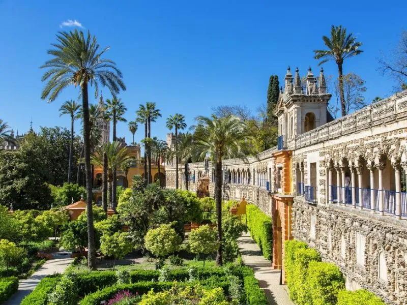 Nên khám phá Alcázar của Sevilla​ vào mùa xuân và mùa thu