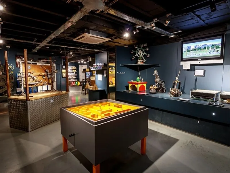 Bảo tàng Nghệ thuật và Thiết kế Cơ khí ở Stratford Upon Avon