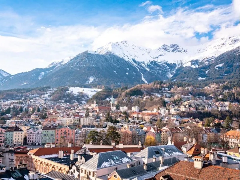 Thành phố Innsbruck vào mùa đông 