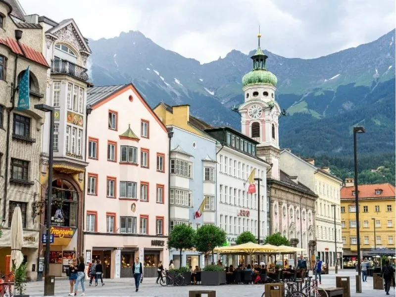 Khu phố cổ Old Town Innsbruck