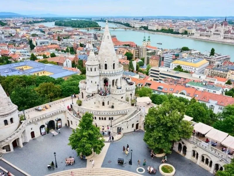 Tòa tháp được nhìn từ trên xuống