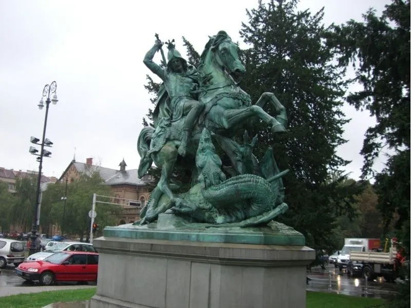 Tượng thánh Geogre giết rồng