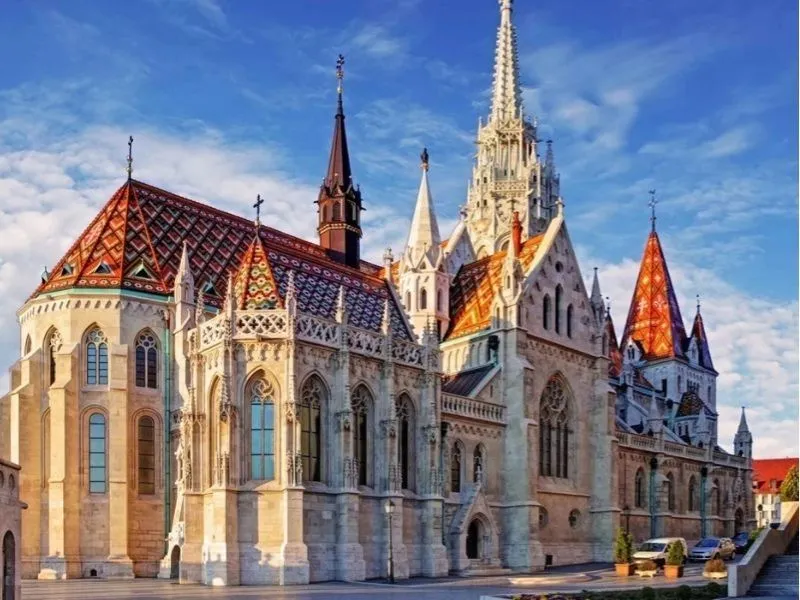 Nhà thờ Matthias - Kiến trúc Gothic tuyệt mỹ