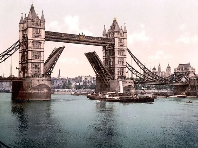 Hình ảnh tư liệu cũ Cầu Tháp London