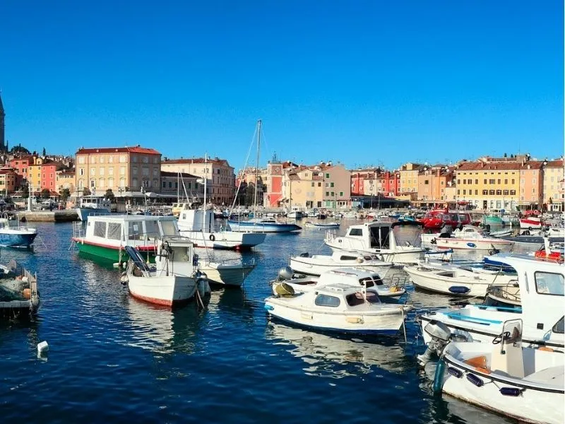 Cảng biển Rovinj - Nơi ngắm hoàng hôn tuyệt đẹp