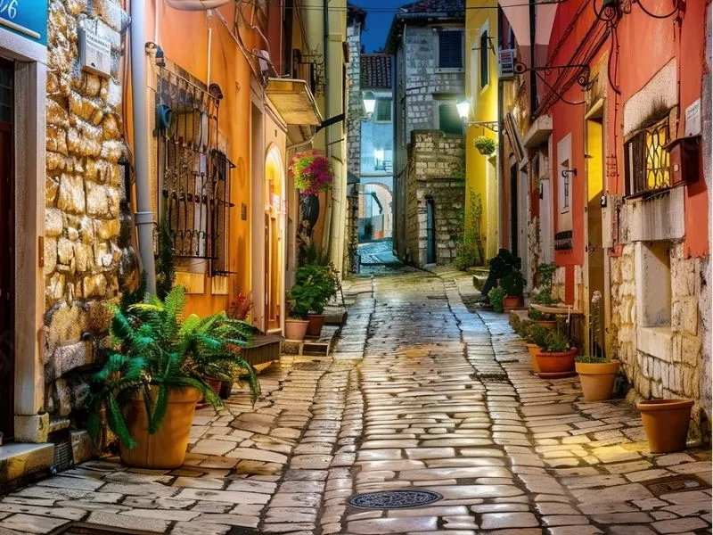 Old Town Rovinj - Phố cổ đầy màu sắc