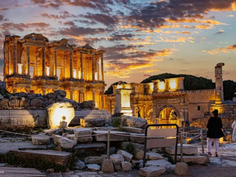 Ephesus được xem là một trong những di tích La Mã lớn nhất