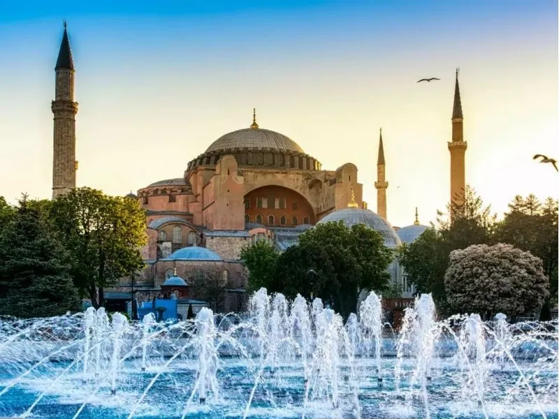 Kiến trúc mái vòm độc đáo của Istanbul