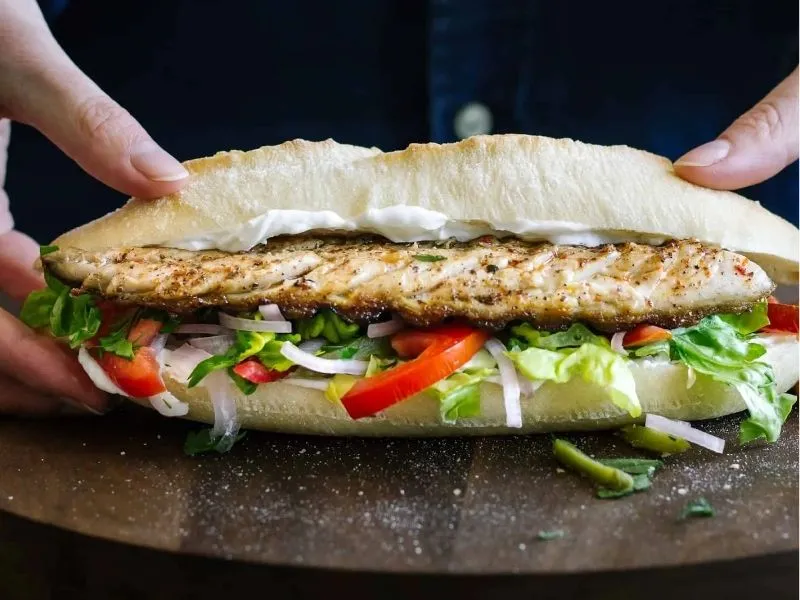 Balik ekmek - Hương vị biển khơi trong ổ bánh mì