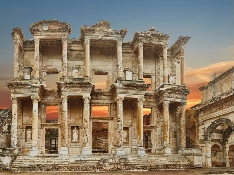 Chiêm ngưỡng tàn tích tại Ephesus