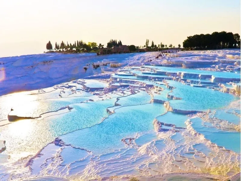 Di chuyển đến Pamukkale