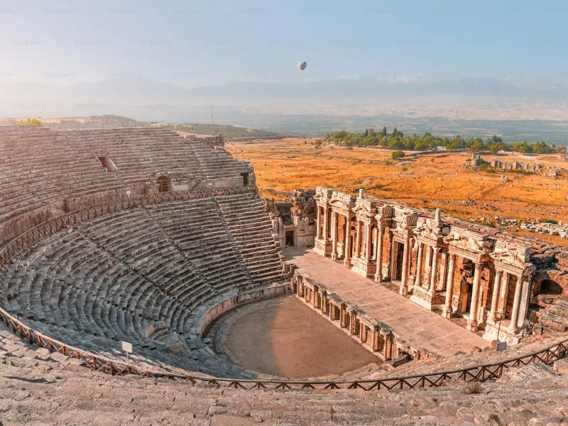 Thời điểm lý tưởng để tham quan Hierapolis là mùa xuân và thu