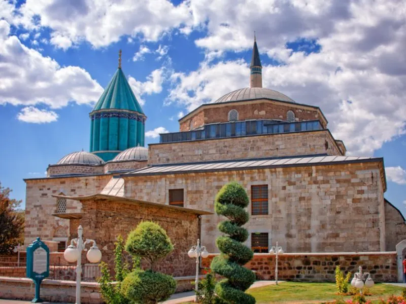Bảo tàng Mevlana từng là tu viện của dòng Mevlevi