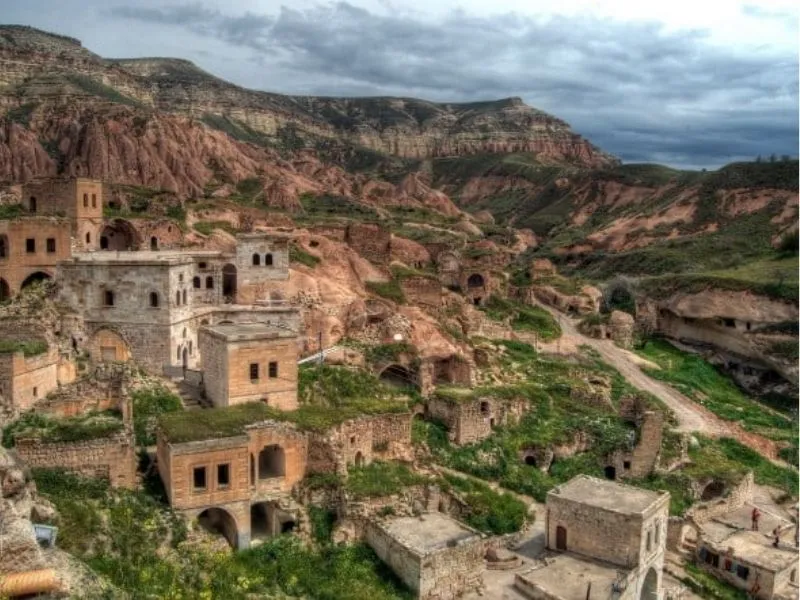 Làng Cavusin cổ kính Goreme