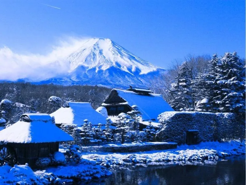 Mùa đông tại làng cổ Oshino Hakkai