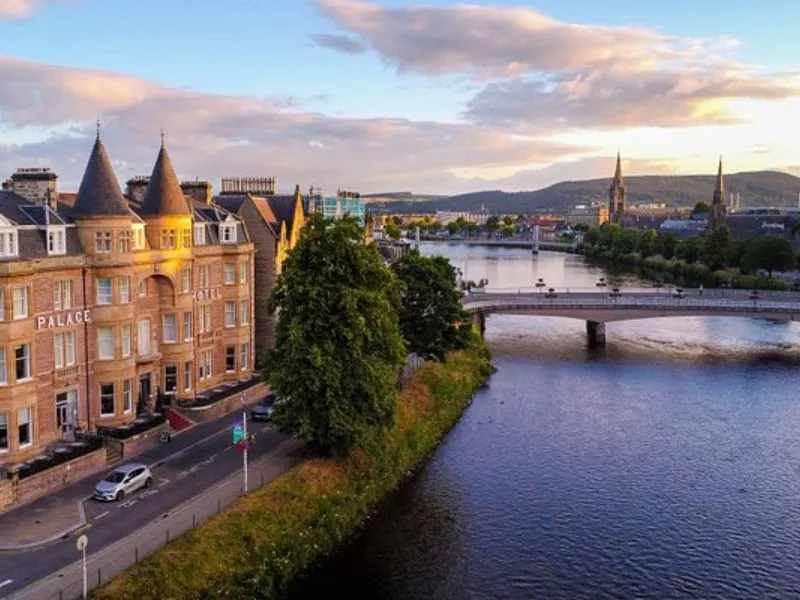 Ghé thăm Inverness - Thủ phủ vùng cao nguyên Scotland tuyệt đẹp