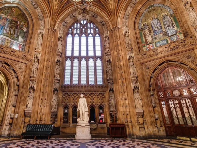 Chiêm ngưỡng kiến trúc Cung điện Westminster