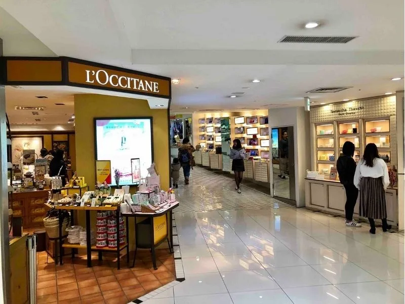 Trung tâm mua sắm Odakyu Ac