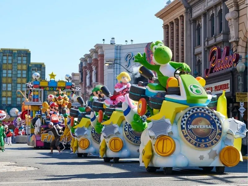 buổi biểu diễn và diễu hành ấn tượng tại Universal Studio Nhật Bản