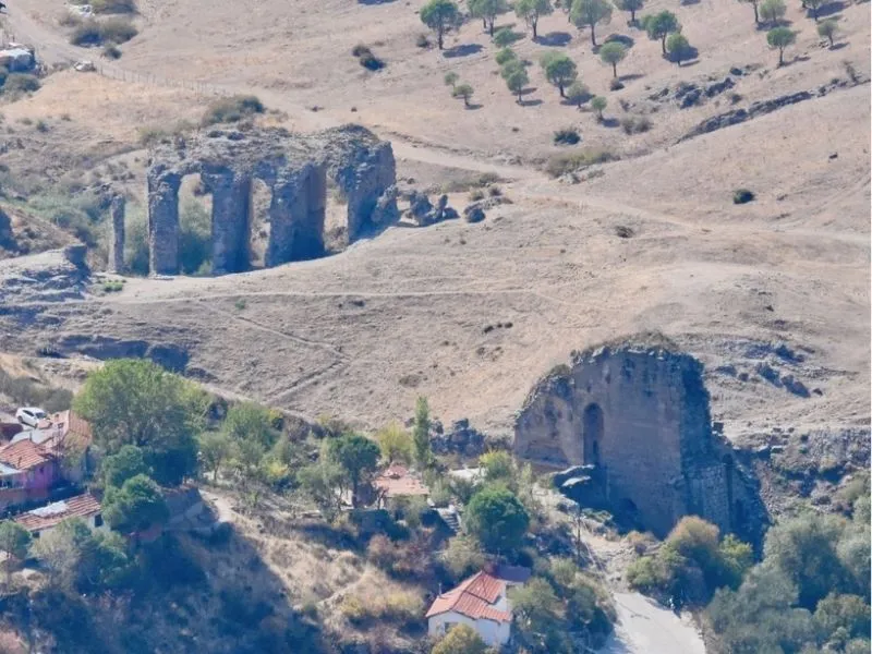đồi Acropolis
